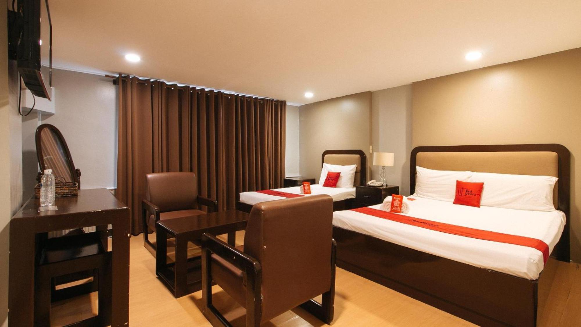 Reddoorz At Homa Resort Hotel Santiago  Esterno foto
